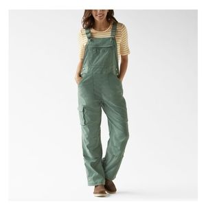 Duluth Garden Overalls Green